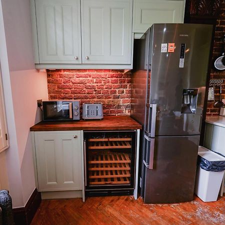 Classic Paddington 2-Bedroom Apartment Londra Esterno foto