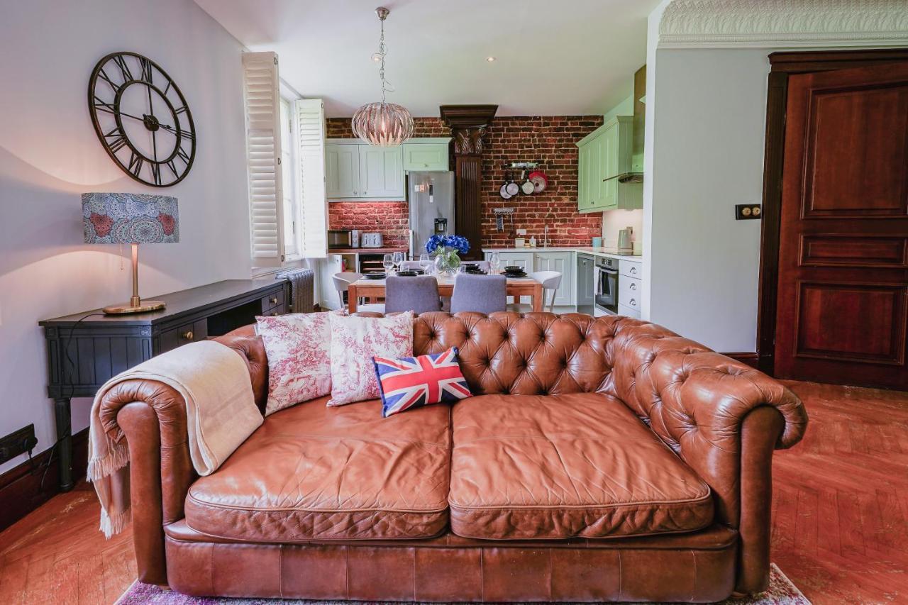 Classic Paddington 2-Bedroom Apartment Londra Esterno foto