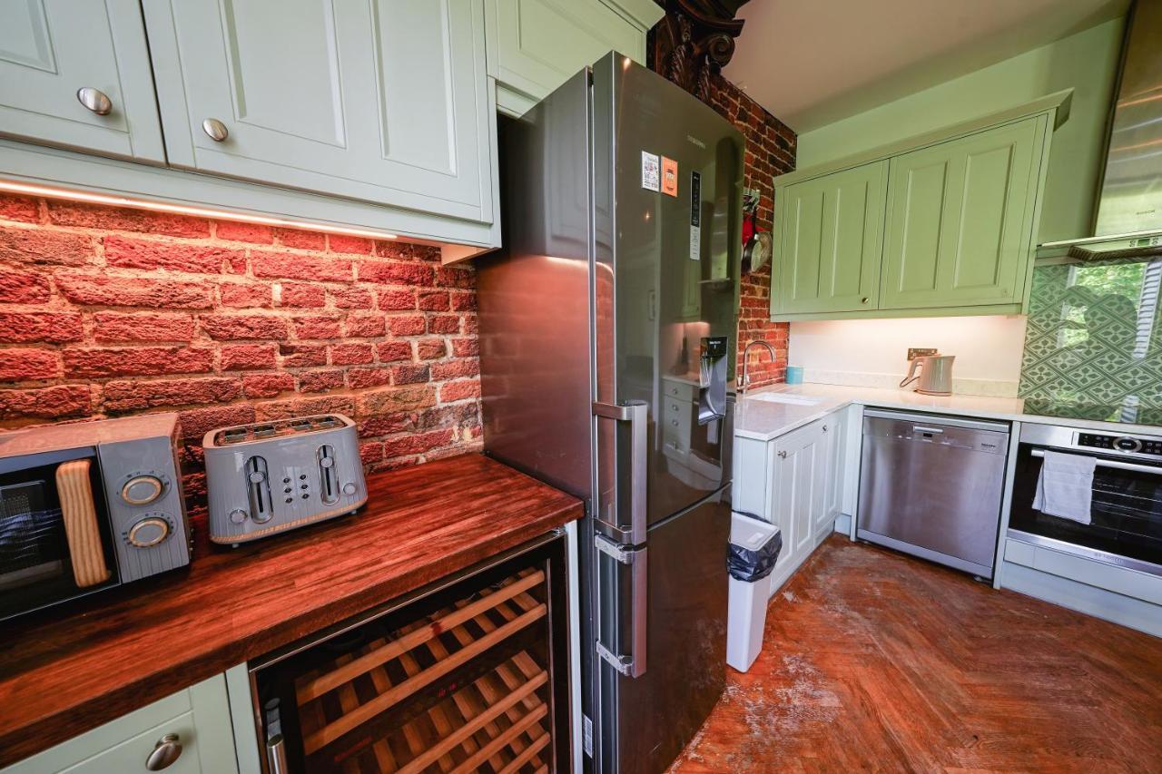 Classic Paddington 2-Bedroom Apartment Londra Esterno foto